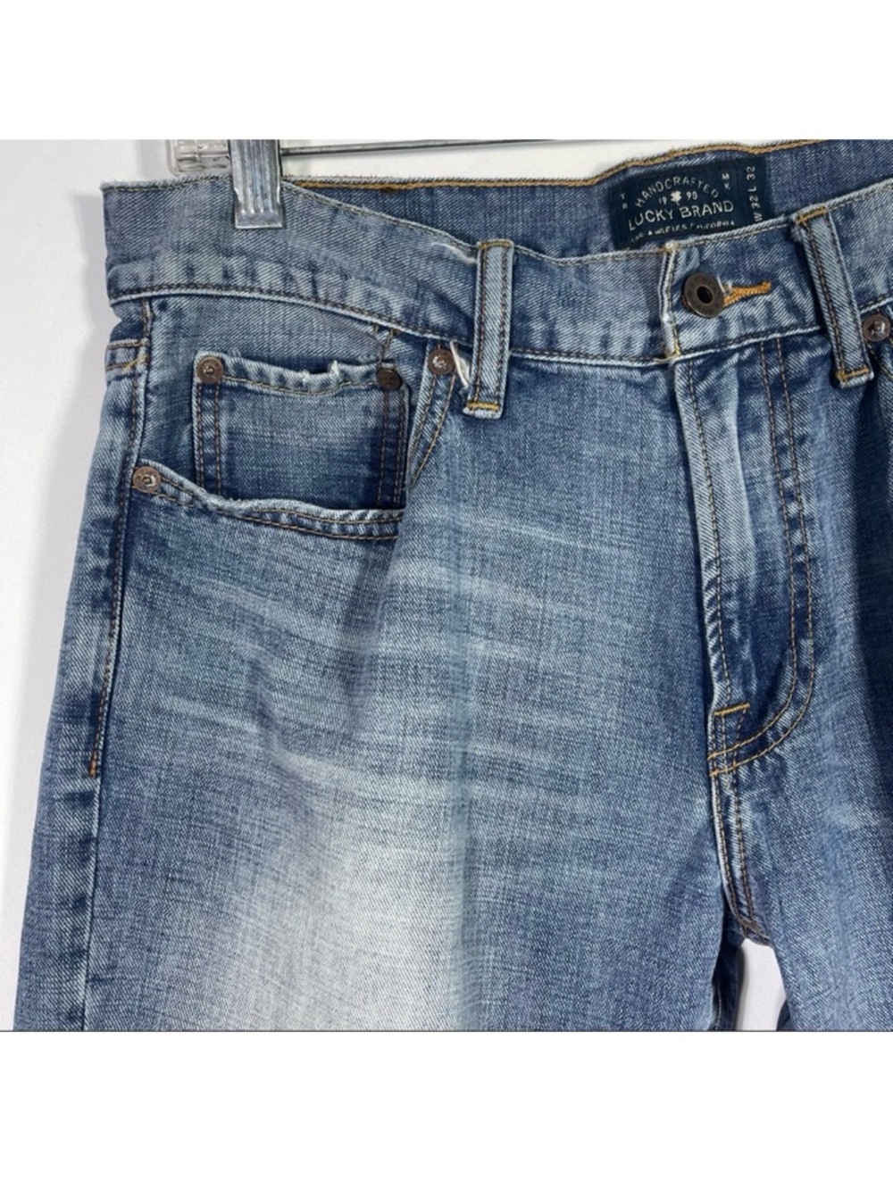 Lucky Brand, 221 Original Straight Jeans, Size 32x32. In excellent condition! - Picture 3 of 10